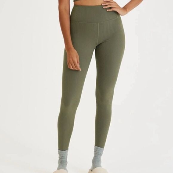 Girlfriend collective SET of ribbed leggings and Paloma bra cypress green - Picture 2 of 8